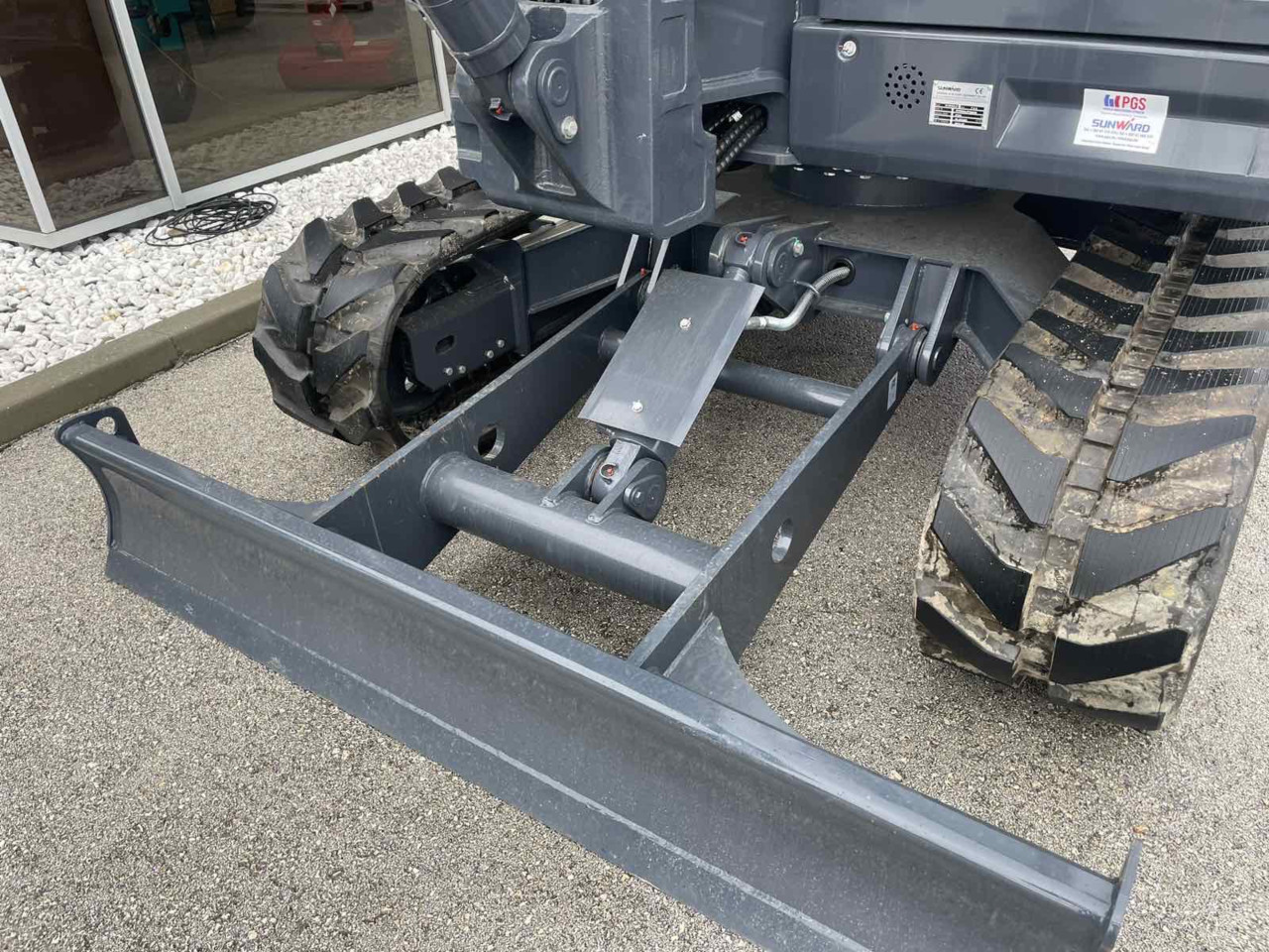 Mini Bager Gusjenicar SUNWARD SWE90UF 9 TONA