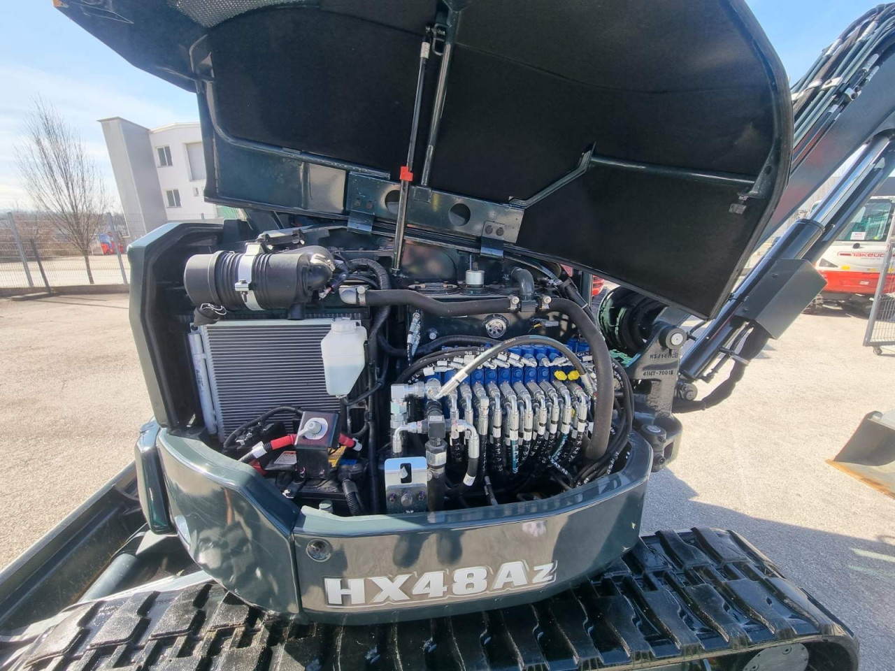 Mini Bager Hyundai HX48Az Bager ima 72 sata