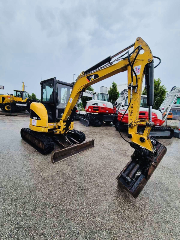 Mini Bager Caterpillar 303,5C CR