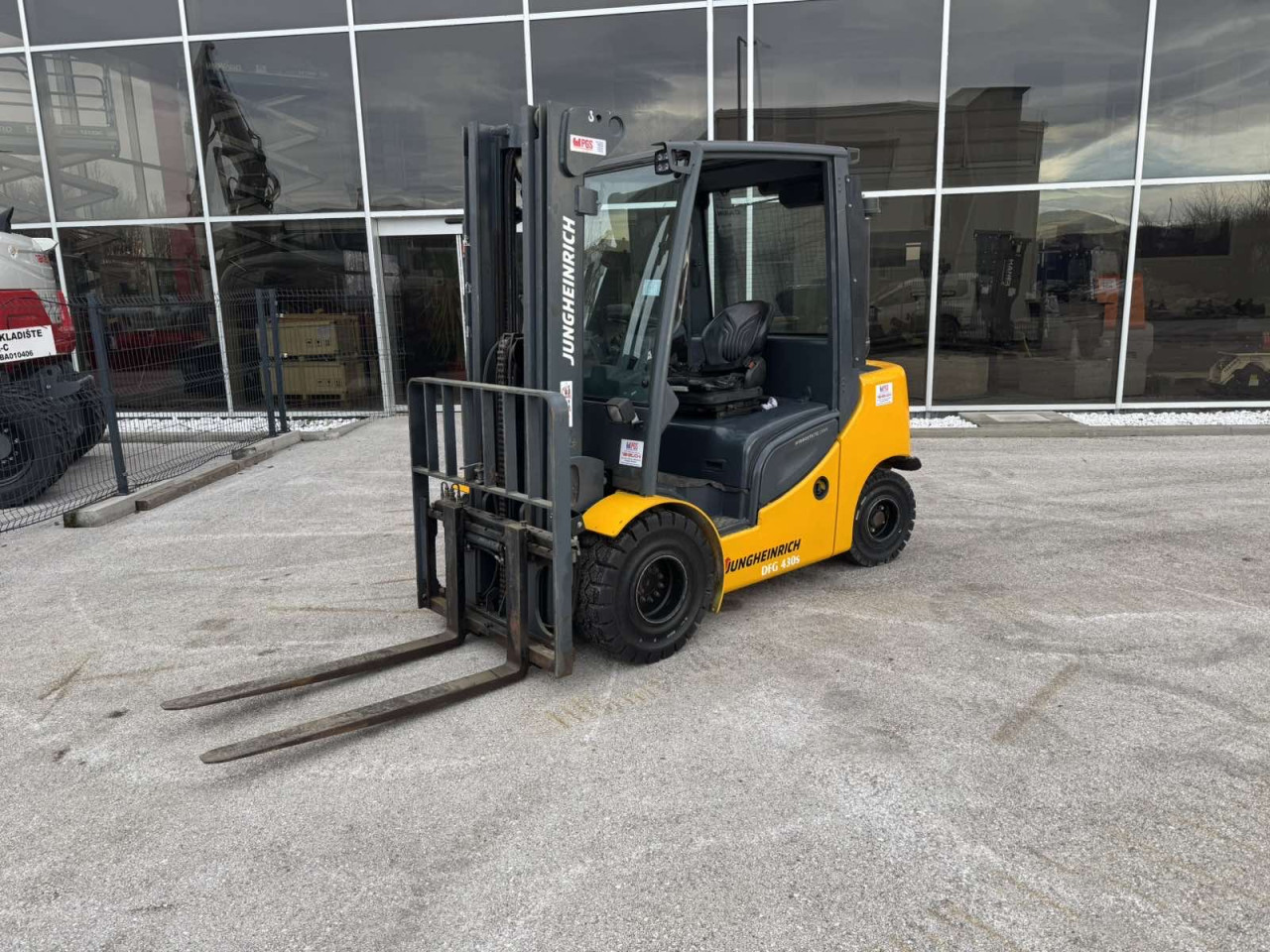 Viljuskar JUNGHEINRICH DFG430S