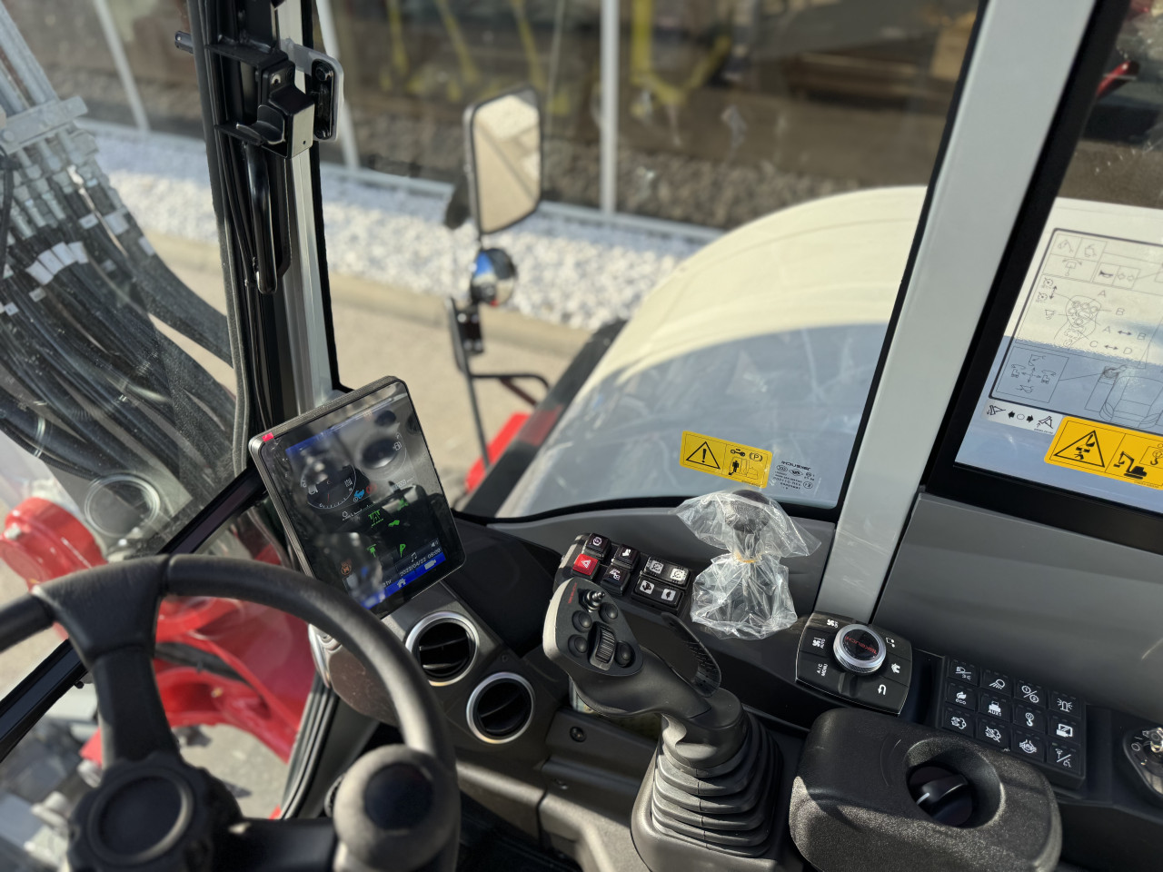 Tockas Bager Takeuchi TB370W