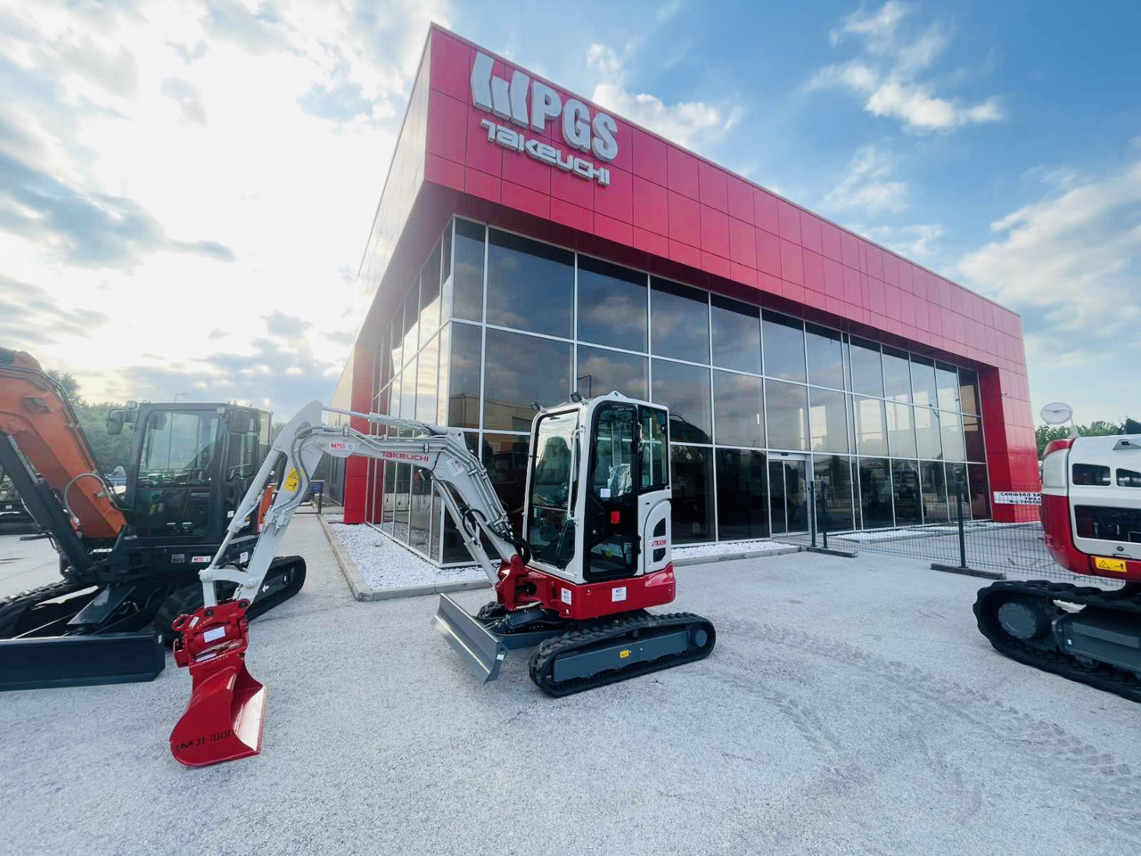 Mini Bager TAKEUCHI TB325R