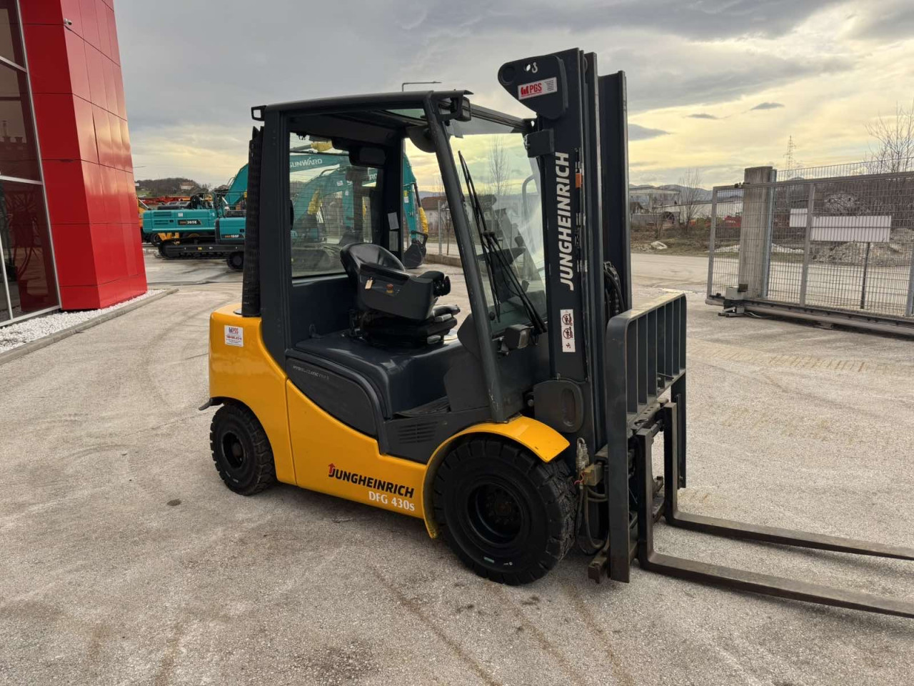 Viljuskar JUNGHEINRICH DFG430S