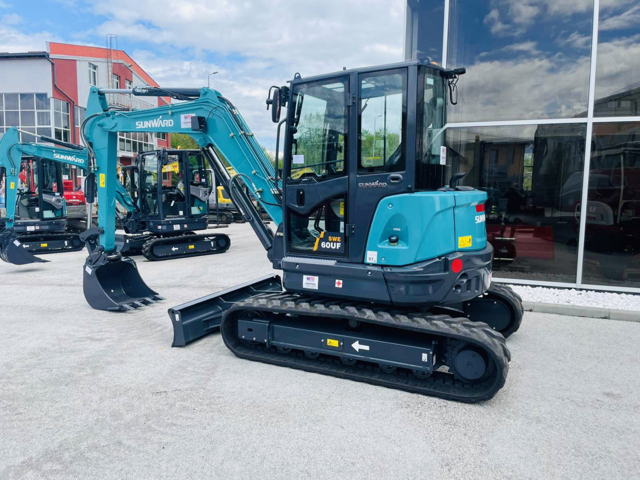 Mini Bager Gusjenicar Sunward SWW60UF PGS
