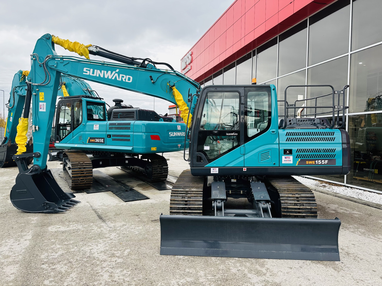 Mini Bager Gusjenicar Sunward SWE155F 16 TONA