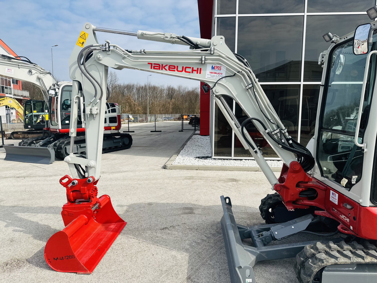 Mini Bager Gusjenicar TAKEUCHI TB335R new new