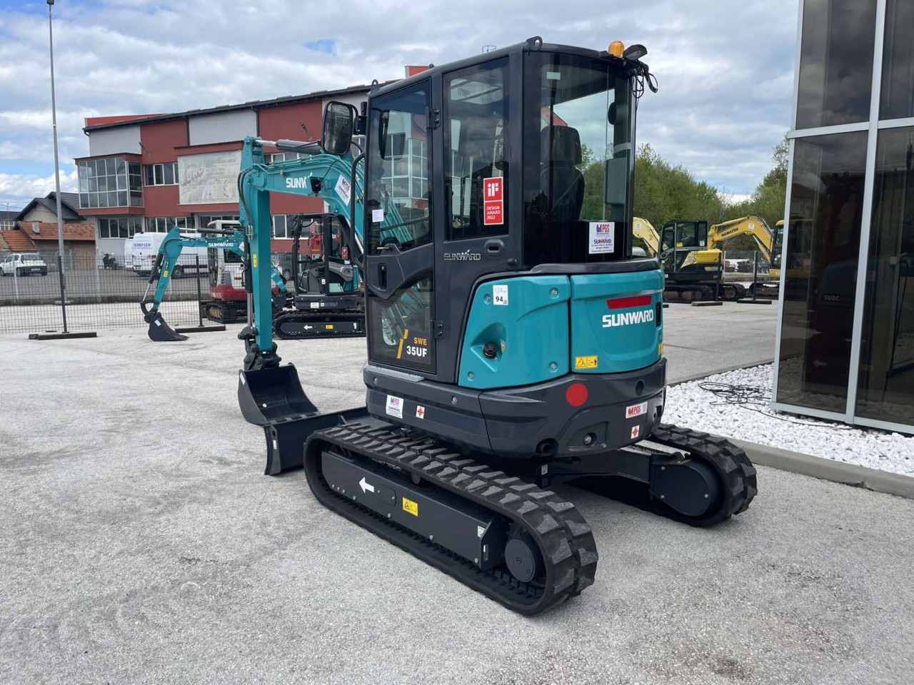 Mini Bager Gusjenicar Sunward SWE35UF