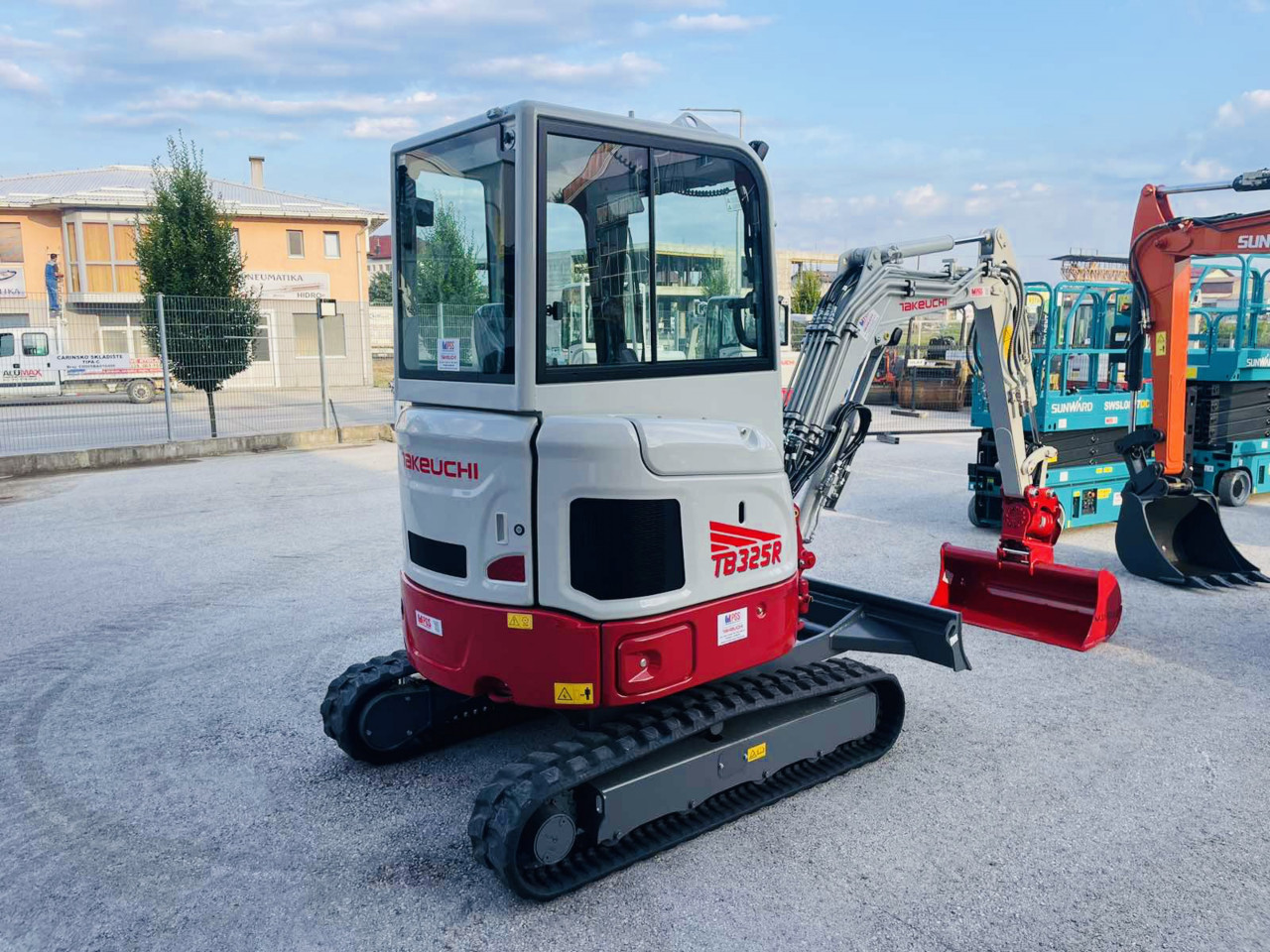 Mini Bager TAKEUCHI TB325R