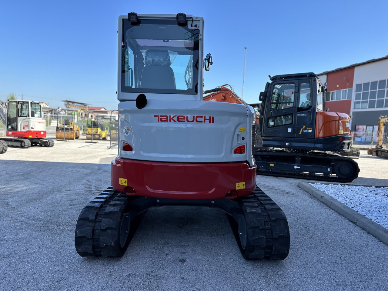 Mini Bager Gusjenicar Takeuchi TB350R