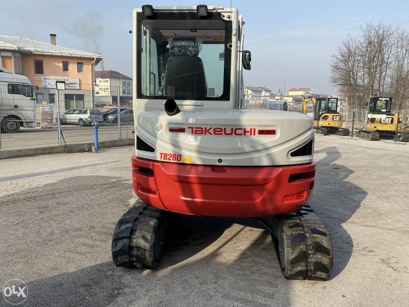 Mini bager Takeuchi TB260