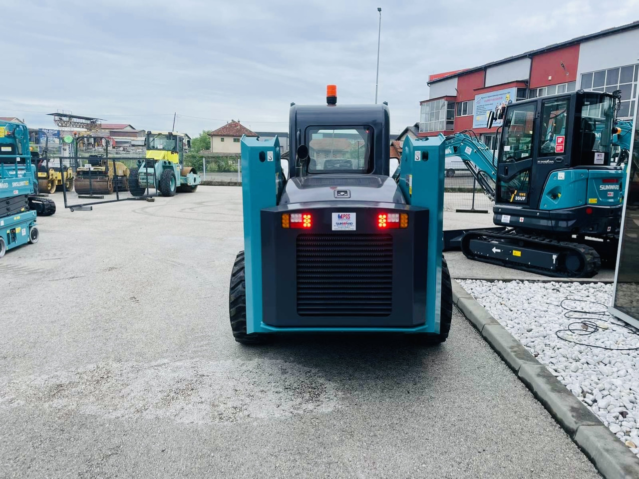 Mini Bager Utovarivac SUNWARD SWL3230