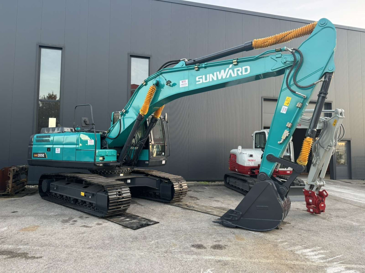 Sunward SWE205E Bager Gusjenicar 21 TONA