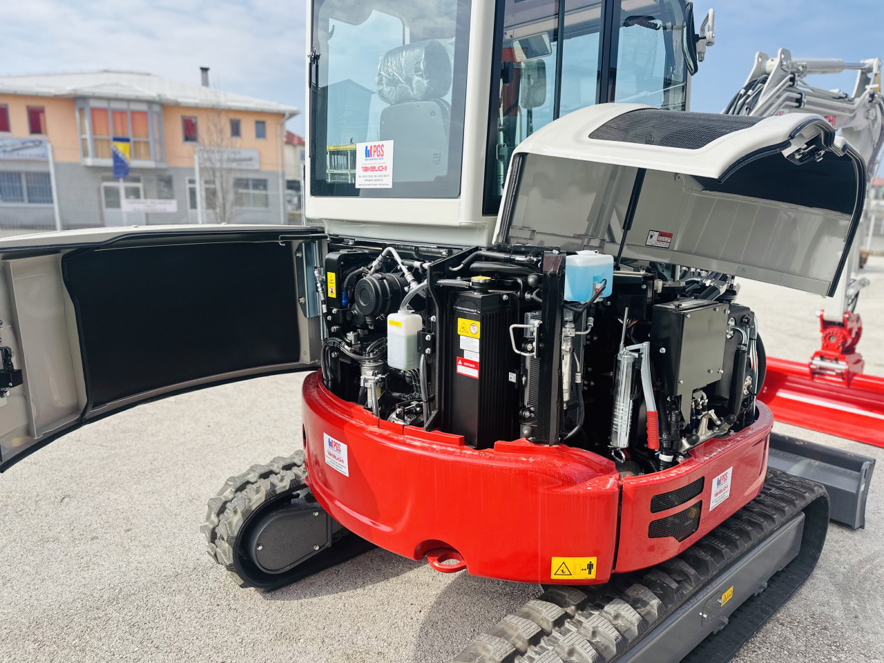 Mini Bager Gusjenicar TAKEUCHI TB335R new new