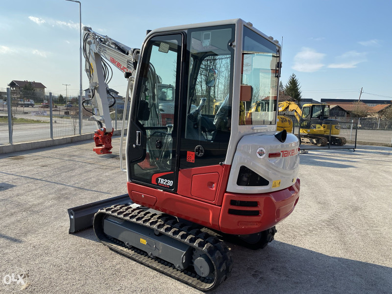 Mini Bager Gusjenicar TAKEUCHI TB230 ODMAH DOSTUPNO