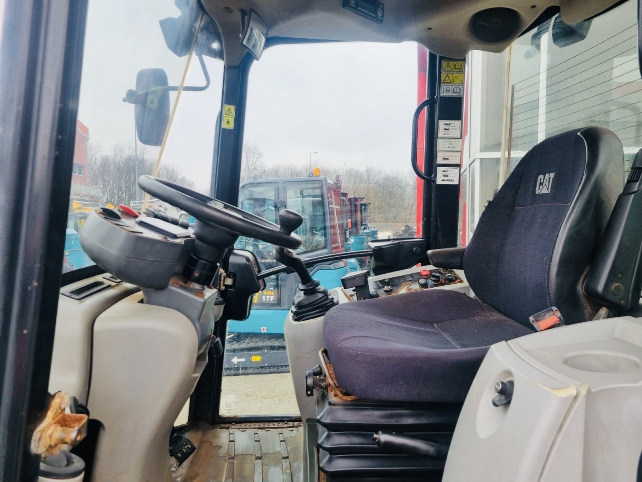 Utovarivac Bager Caterpillar 907H