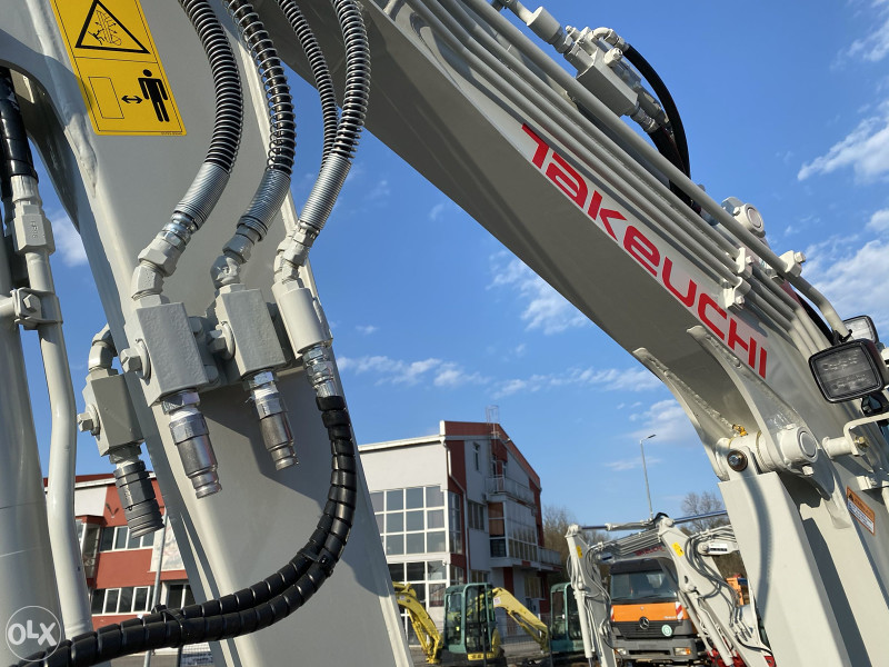 Mini Bager Gusjenicar TAKEUCHI TB230 ODMAH DOSTUPNO