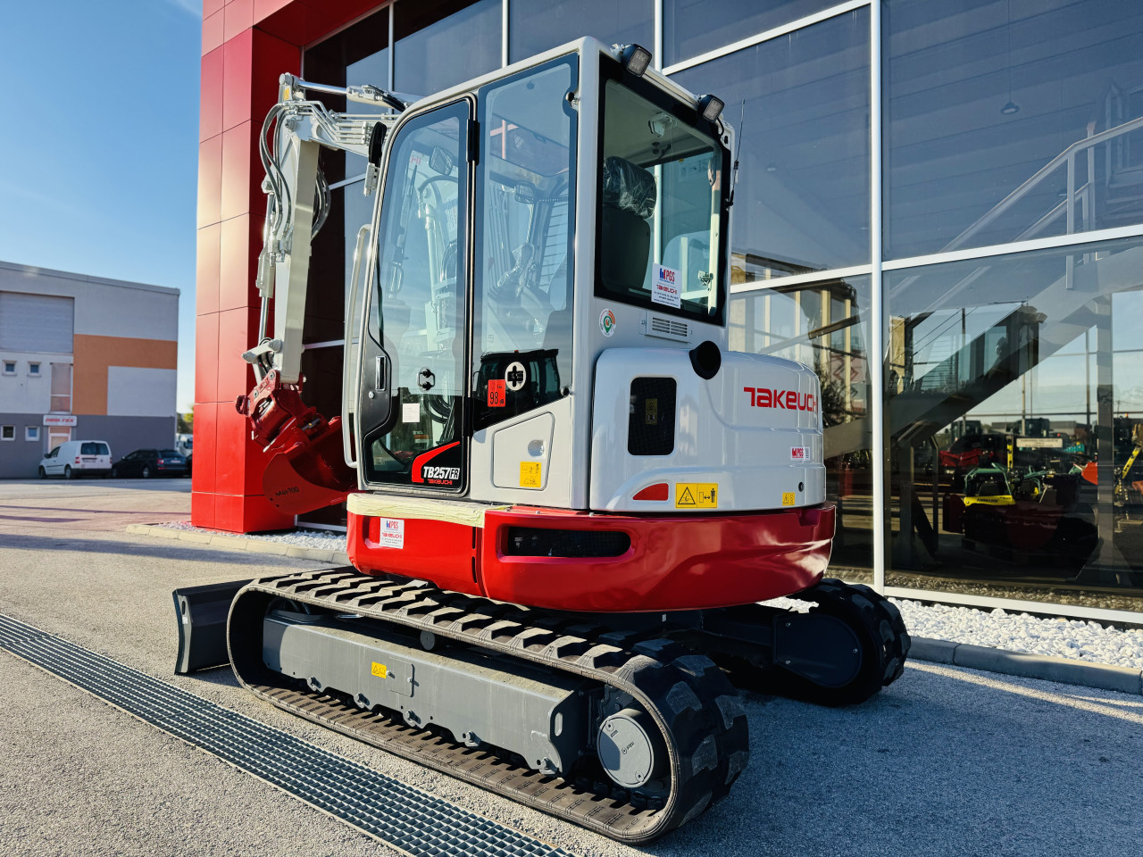 Mini Bager Takeuchi TB257FR