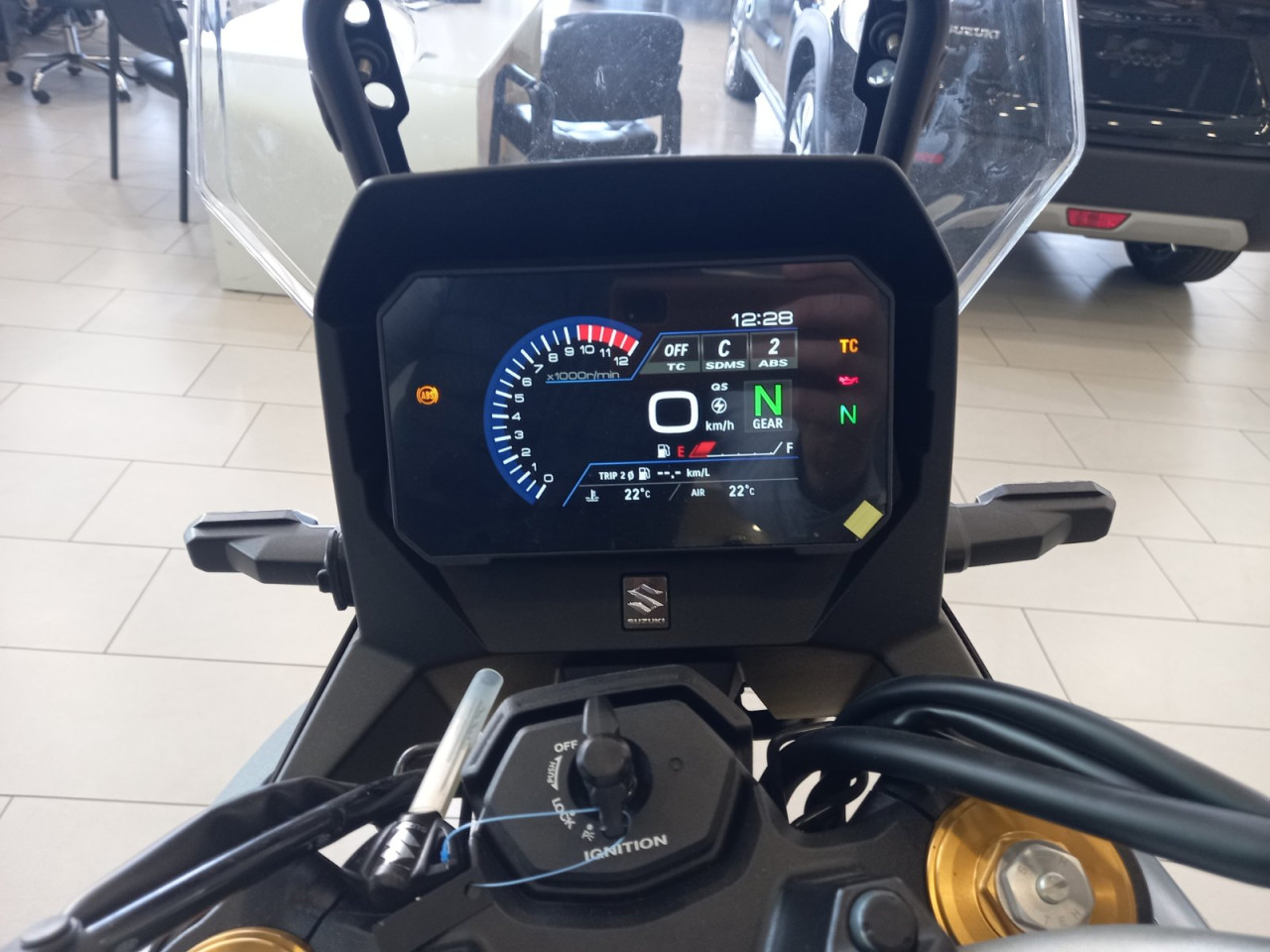 Suzuki V-Strom 800DE  -  033 460 200