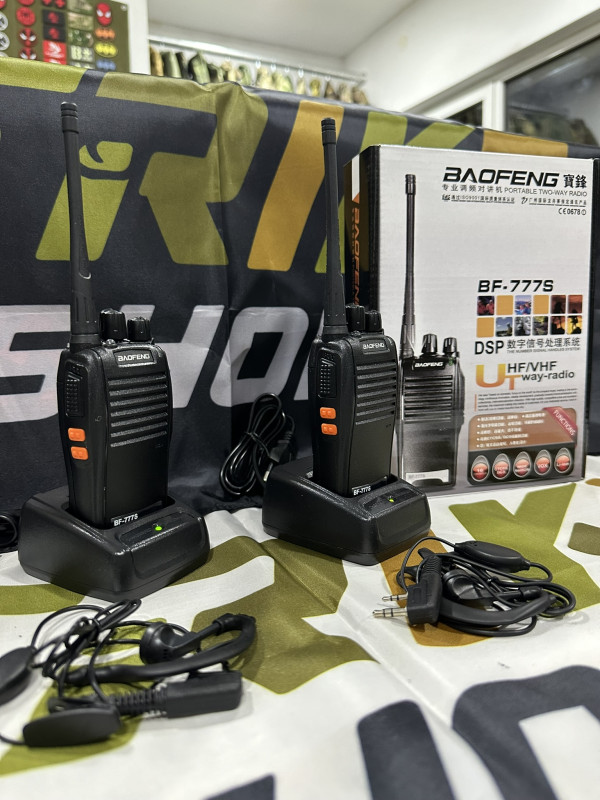 Motorola - Baofeng - 777S (Set od 2 motorole)
