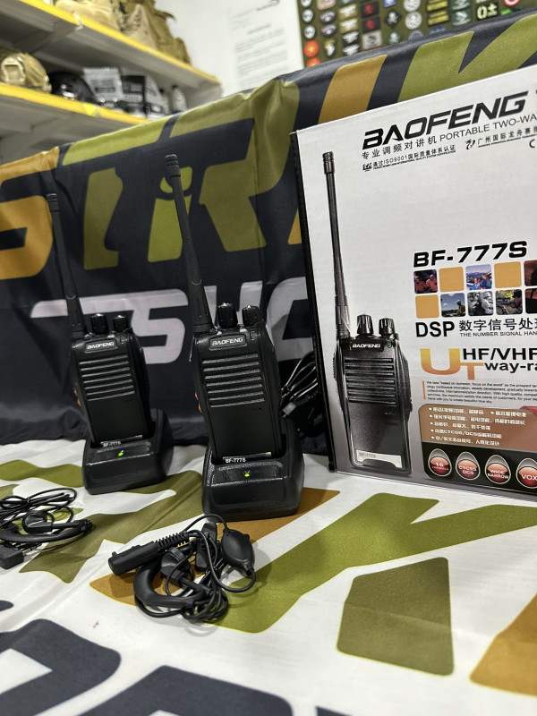 Motorola - Baofeng - 777S (Set od 2 motorole)