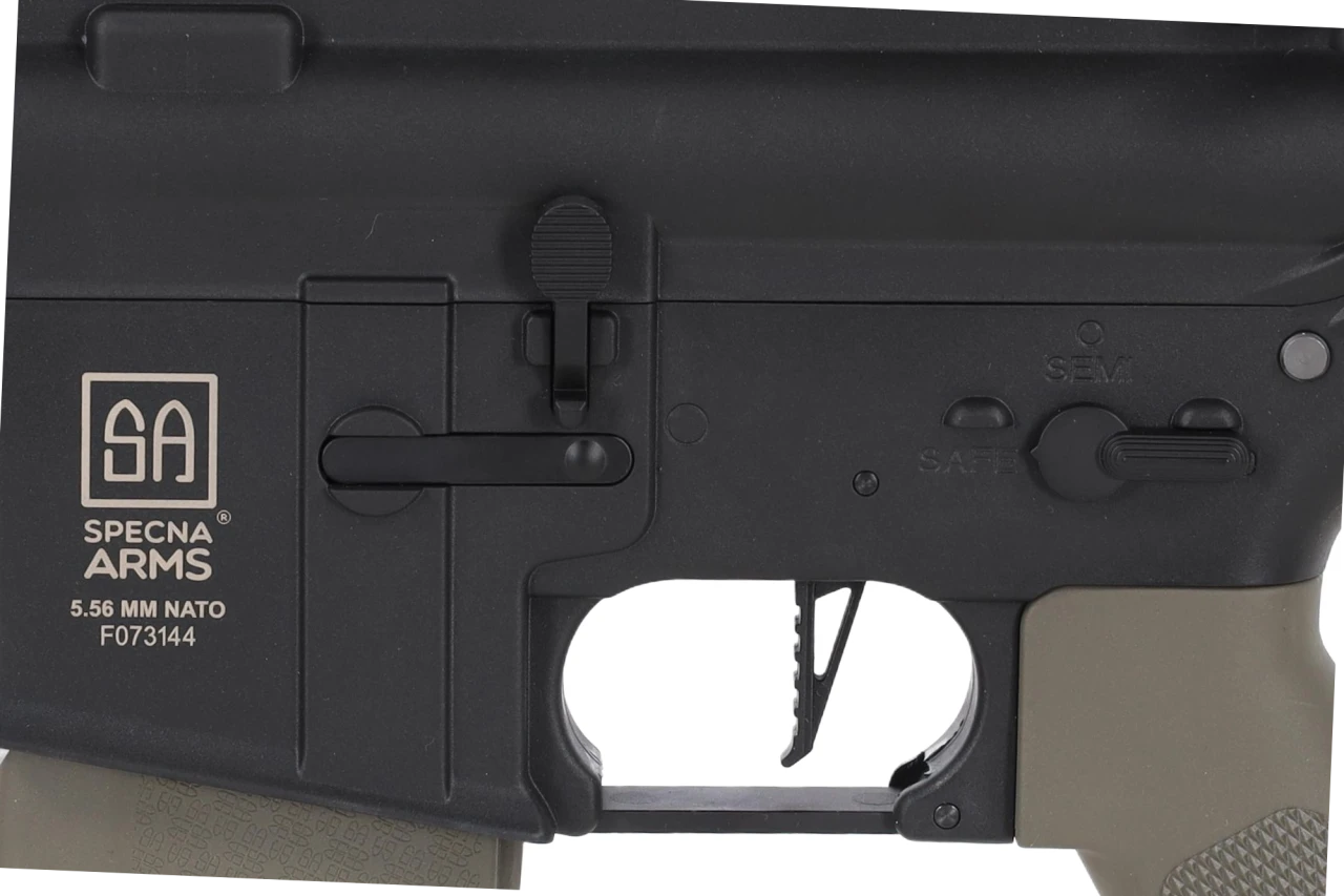 Airsoft SET Replika+Punjac i baterija SA-F03 FLEX gen2