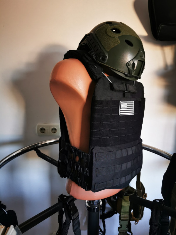 Taktički Prsluk  Airsoft Vesta   Plate Carrier