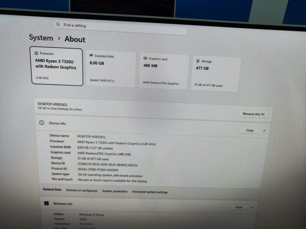 All in one HP Ryzen 3 7320U 8GB DDR5 512GB WIN 11 Office 2024 AIO