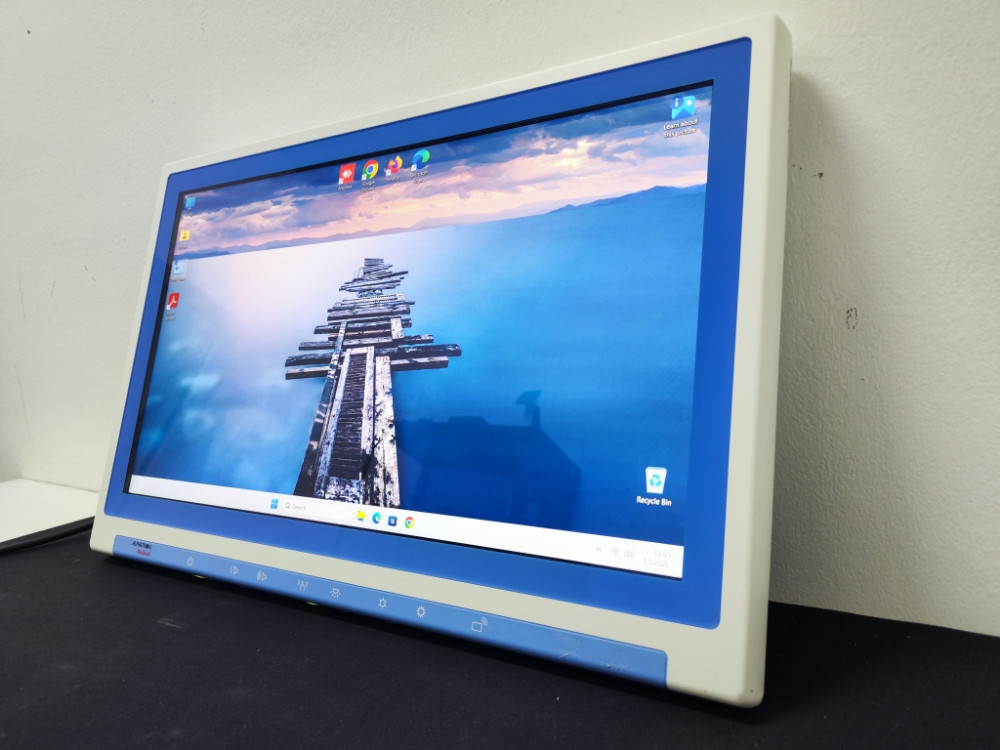 All in one Advantech Touch i7 6600u 8GB 120GB WIN 11 PRO AIO
