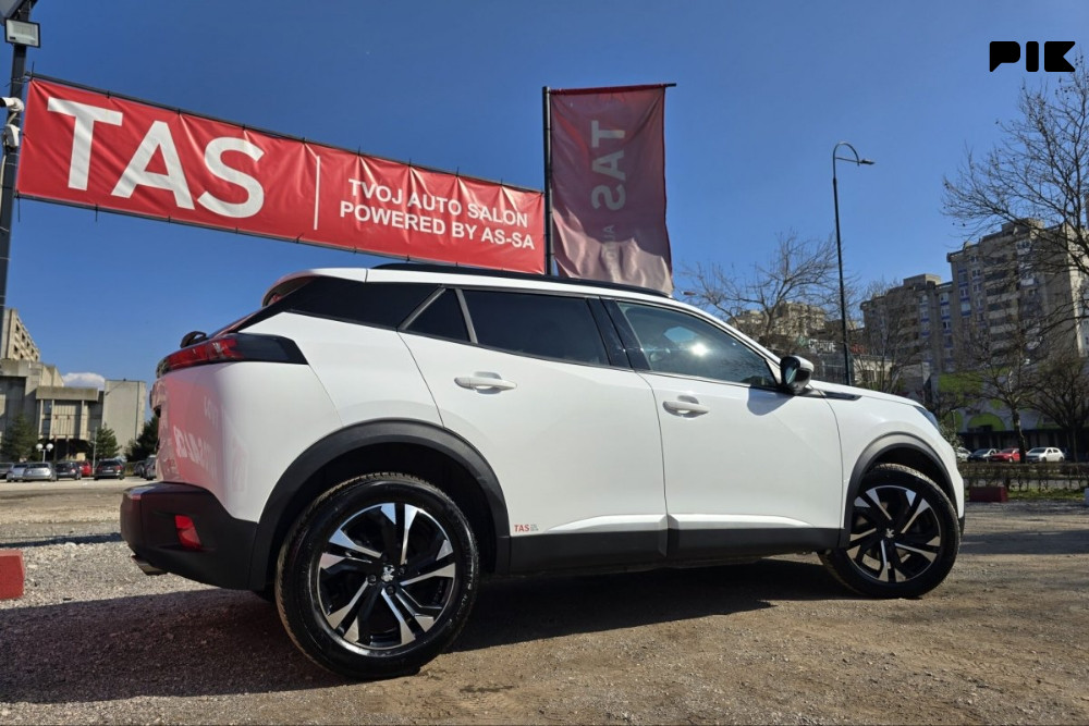 Peugeot 2008 1.5 Allure Sport 130KS Automatik BlueHDI -Full LED-