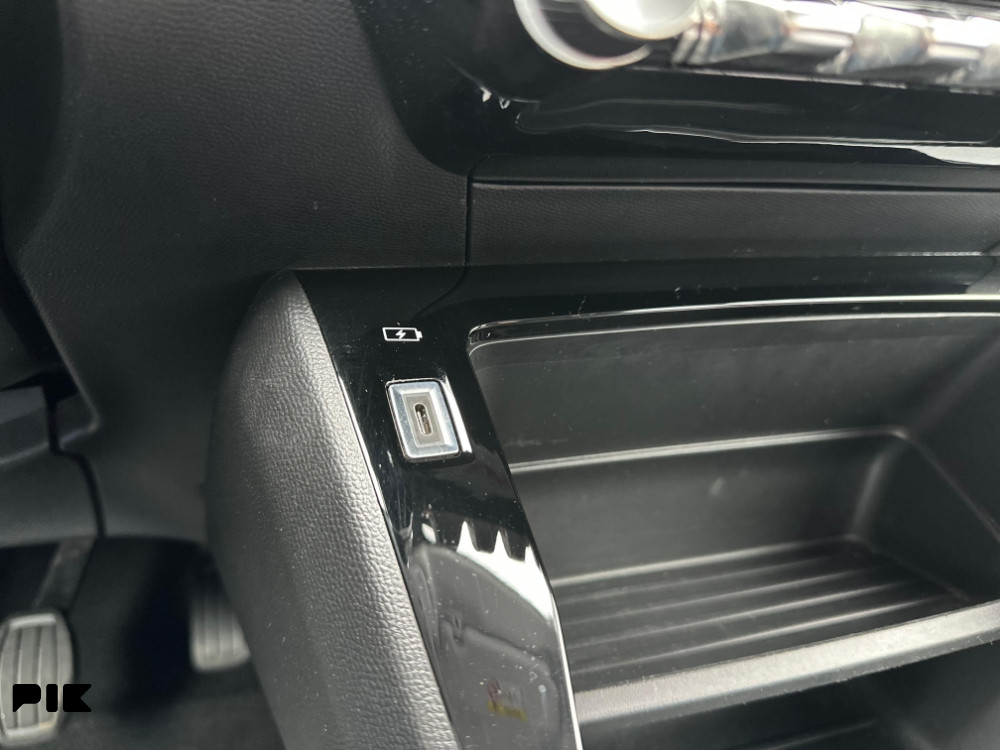 Peugeot 208 1.5 BlueHDI 102 KS -Novi model-