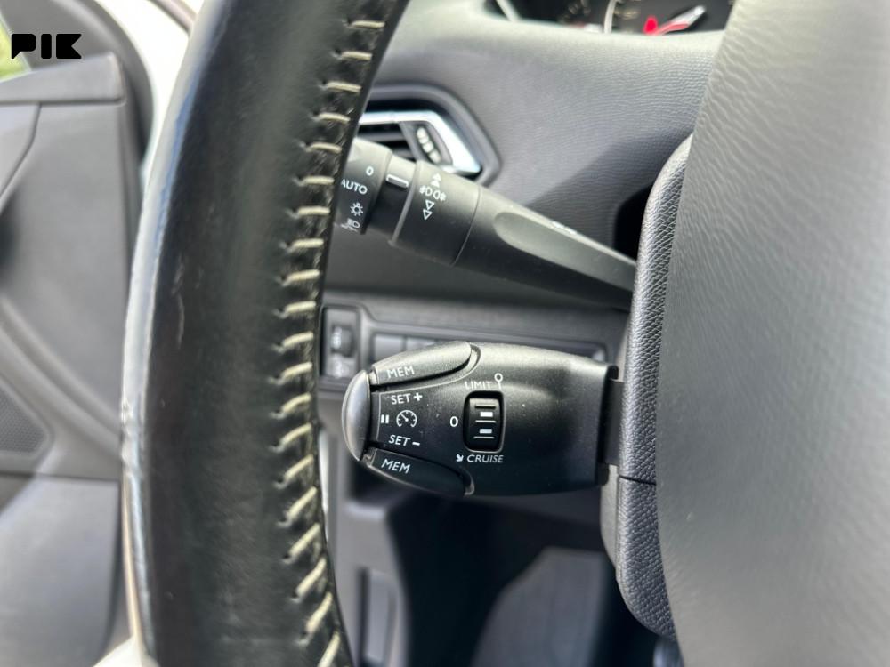 Peugeot 308 1.5 BlueHDI 130KS Navi