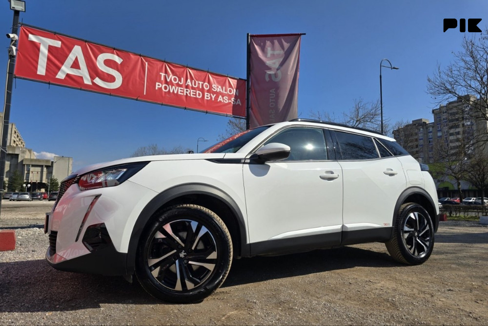 Peugeot 2008 1.5 Allure Sport 130KS Automatik BlueHDI -Full LED-