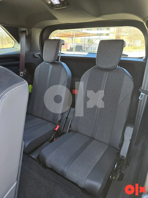 Peugeot 5008 GT Line 1.5 BlueHDI 7 Sjedišta Tiptronic LED VIRTUAL