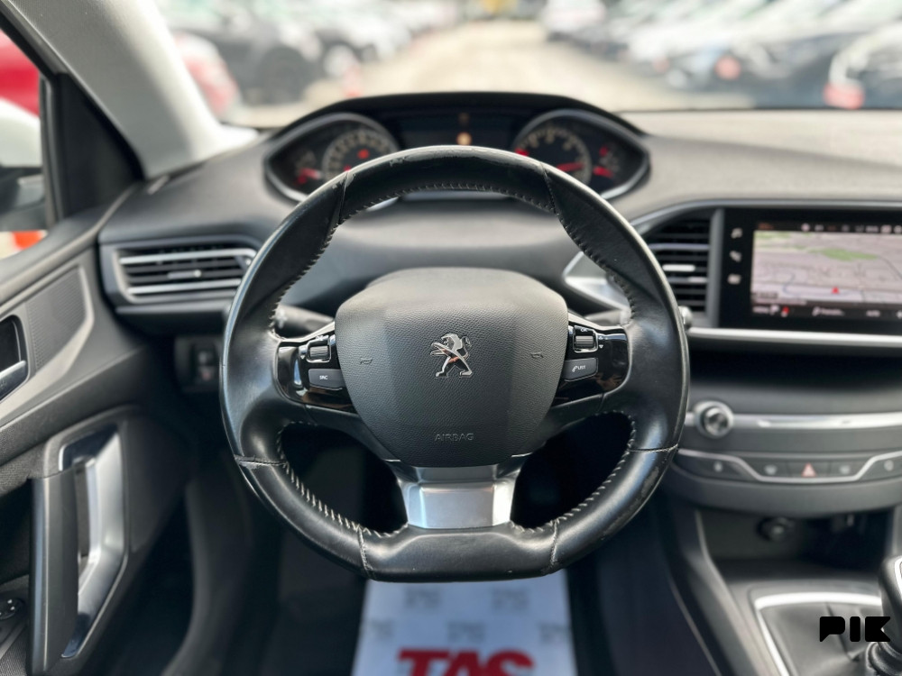 Peugeot 308 1.5 BlueHDI 130KS Navi