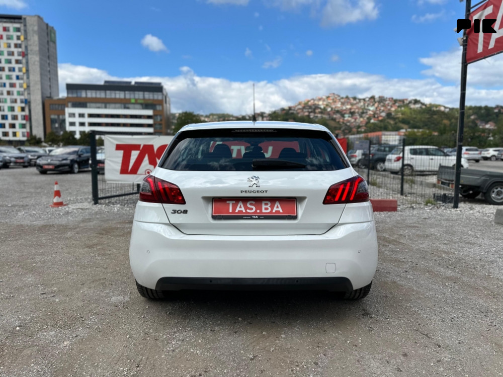 Peugeot 308 1.5 BlueHDI 130KS Navi