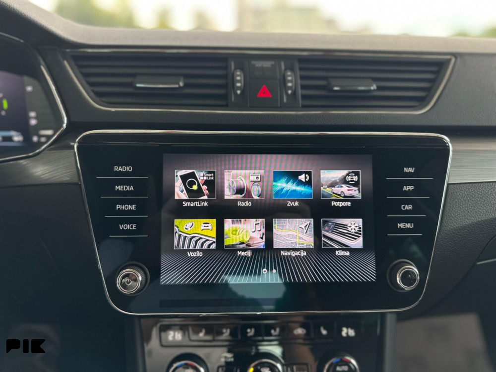Škoda Superb Style 2.0 TDI DSG 4x4 200 KS / VIRTUAL LED KAMERA