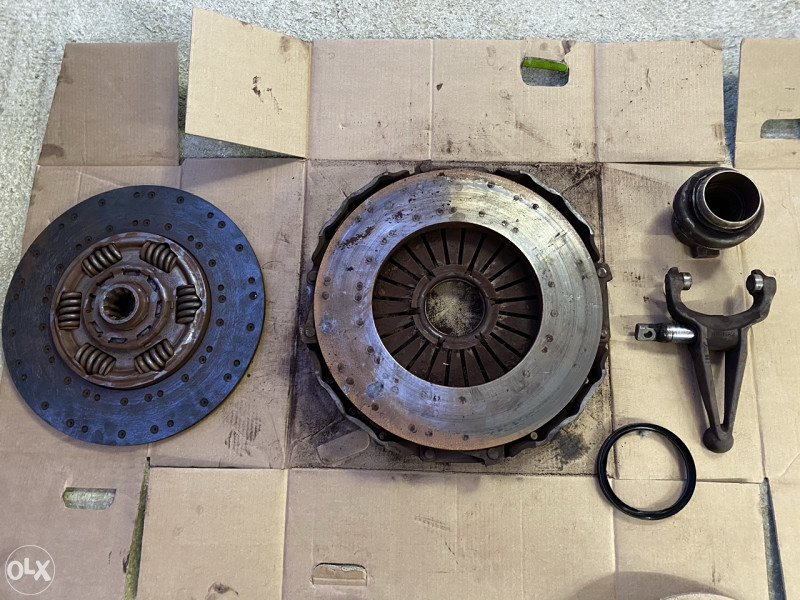 Set kvacila za Man TGX 18.440 Korpa Lamela Druk lezaj