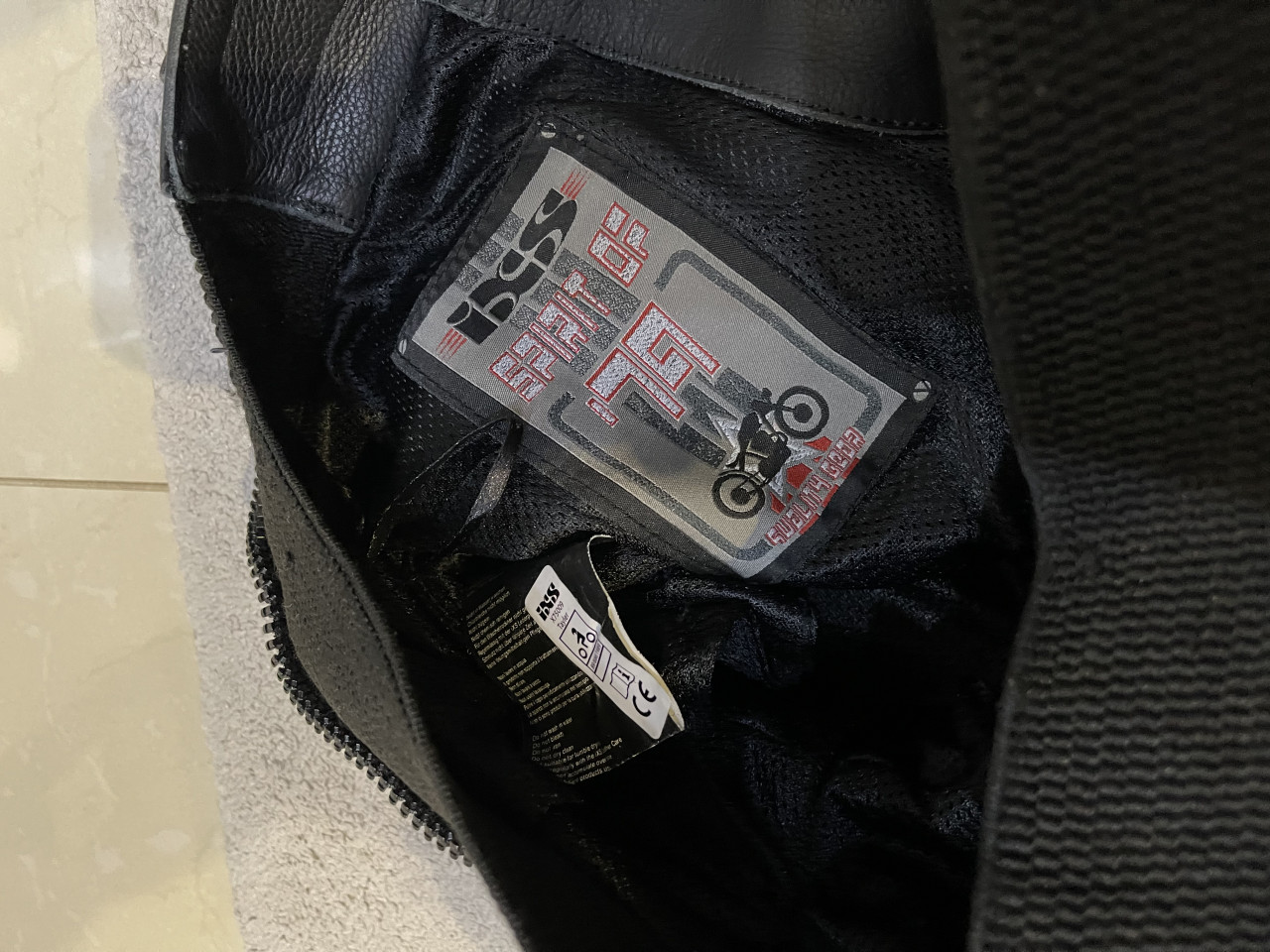 Kozne hlace za motor IXS br 56 kao nove