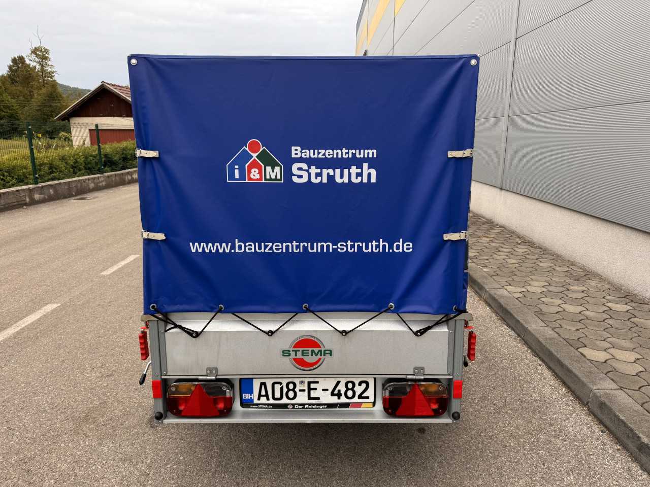 Prikolica Stema 750kg nova registrirana lagana