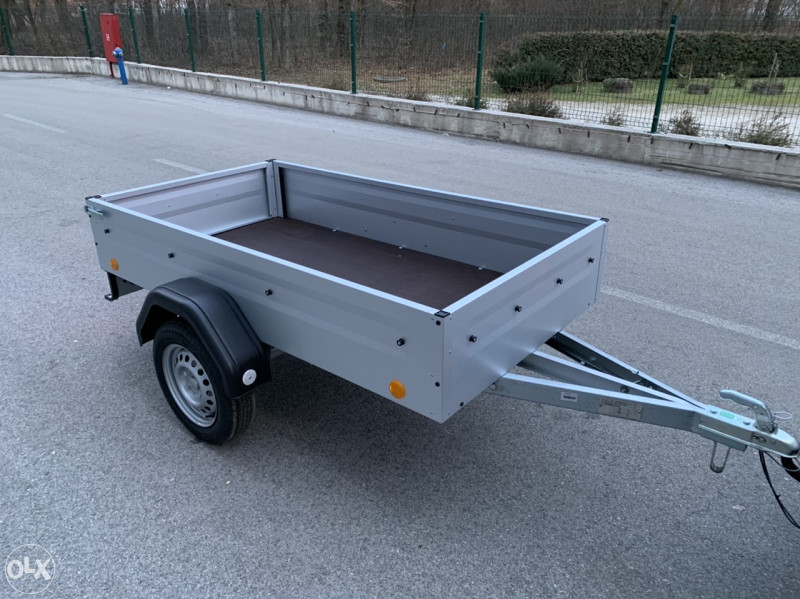Prikolica za auto 750kg Prikolice Nova Reg 750 kg
