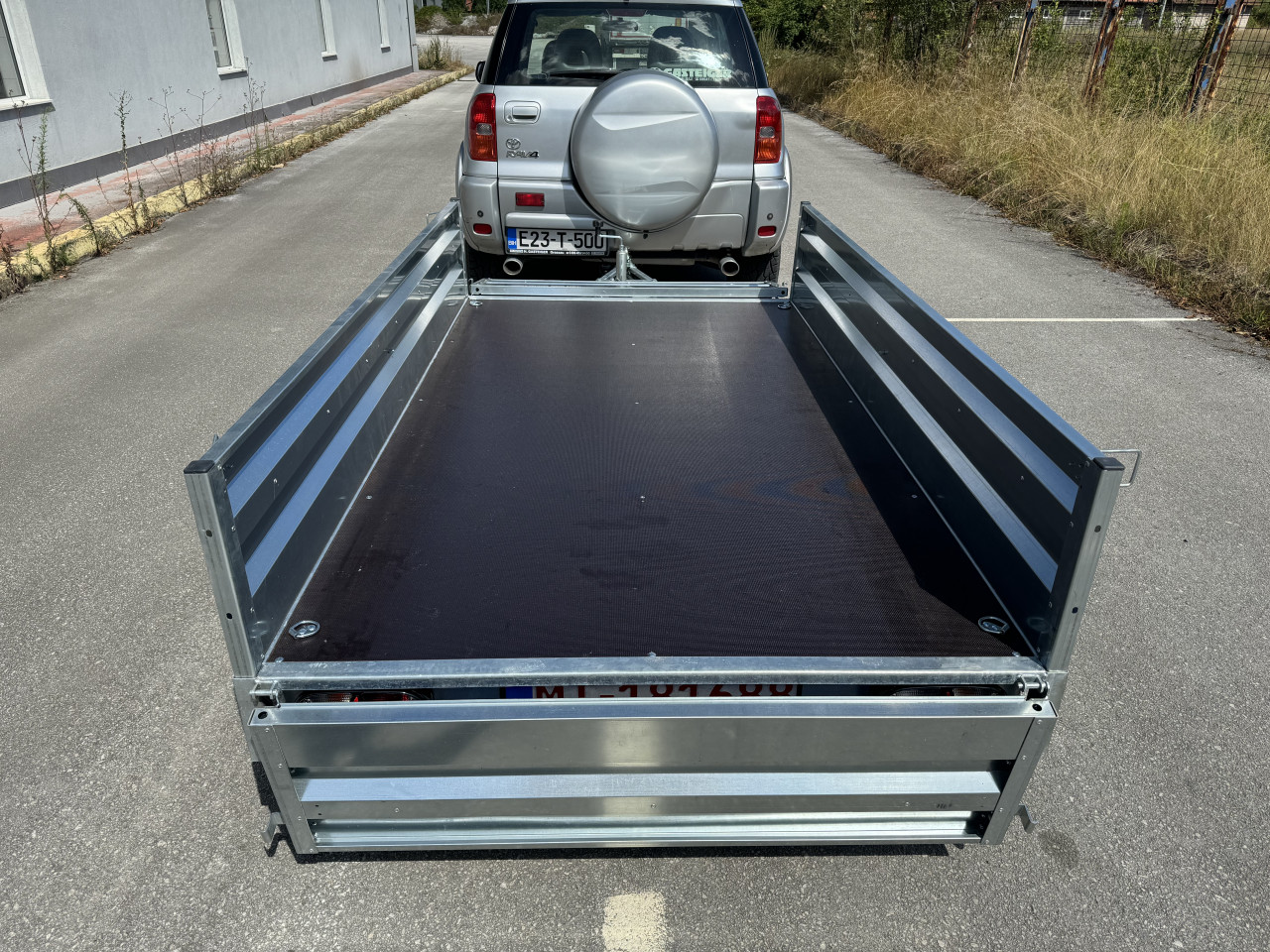 Prikolica Kiperka za auto 750kg Vesta Quad Qvad