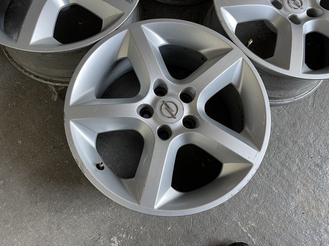 Alu Felge 17 original za Opel 5x110 Astra Vectra