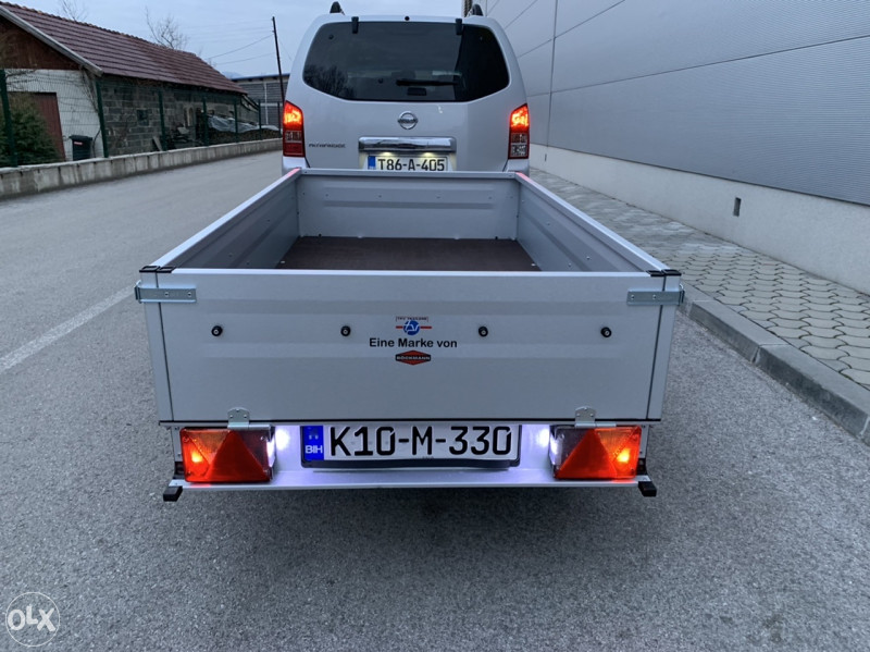 Prikolica za auto 750kg Prikolice Nova Reg 750 kg