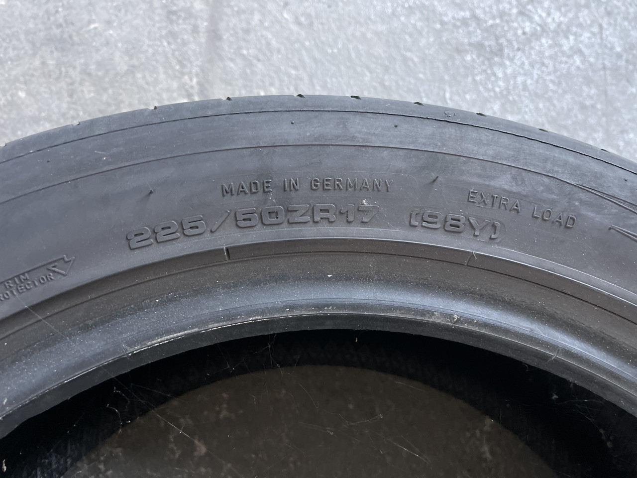 Gume Ljetne Dunlop 225/50/R17 Guma 225 50 17