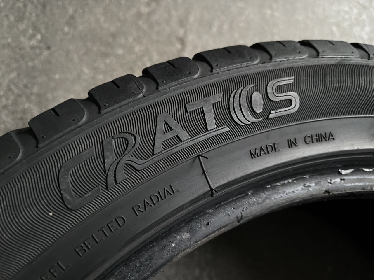 Guma ljetna Cratos 235/45/R17 UHP 235 45 17