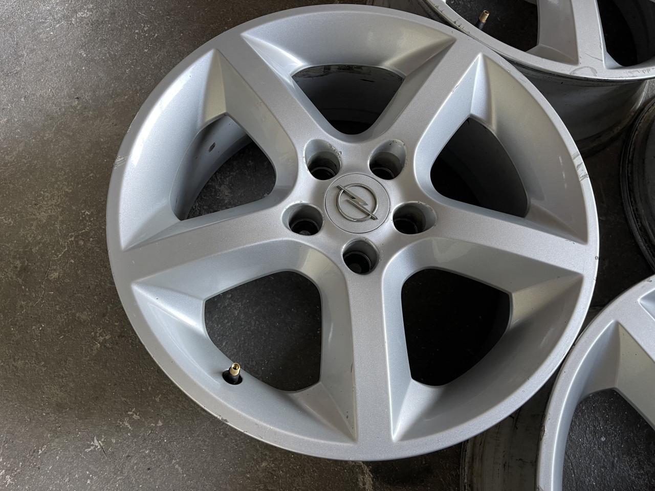 Alu Felge 17 original za Opel 5x110 Astra Vectra