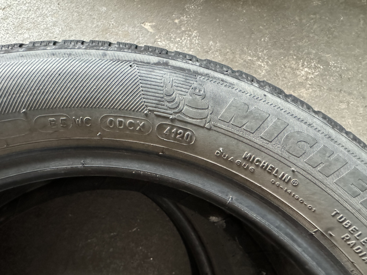 Gume ljetne Michelin 205/55/R16 dva komada 205 55 16