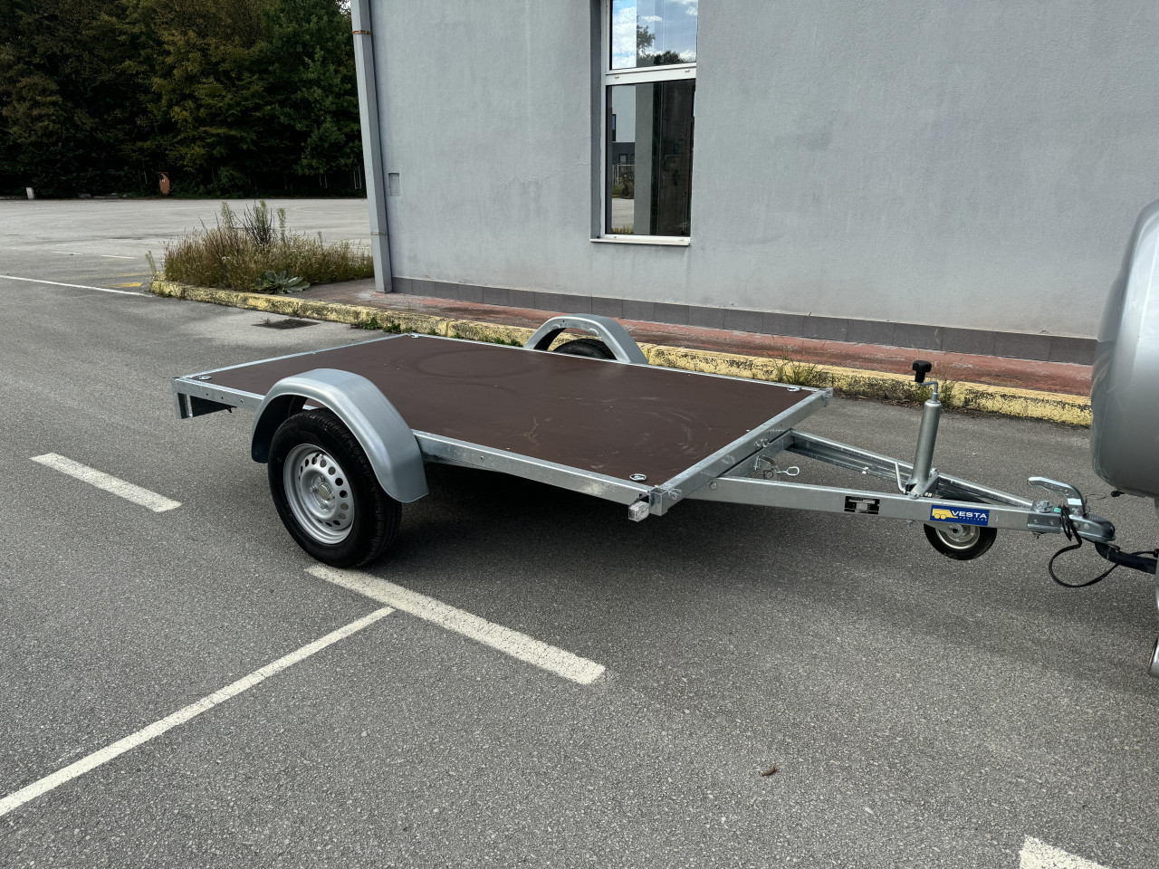 Prikolica Kiperka za auto 750kg Vesta Quad Qvad