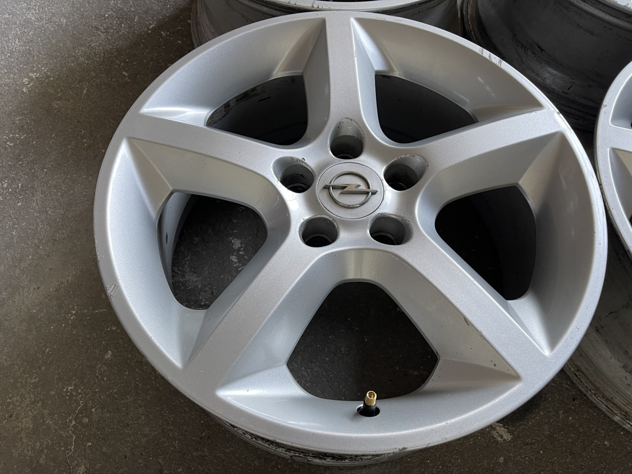 Alu Felge 17 original za Opel 5x110 Astra Vectra