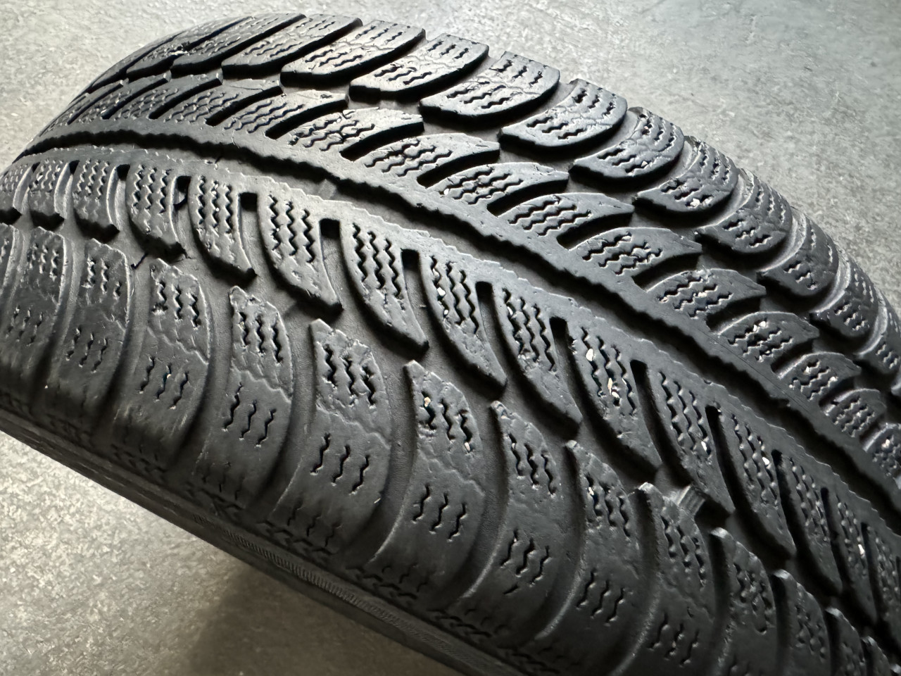 Guma zimska Sava 205/55/R16 Eskimo S3 205 55 16